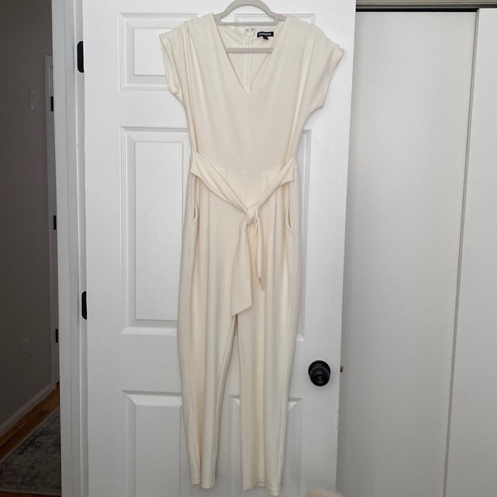 Off white jump suit
